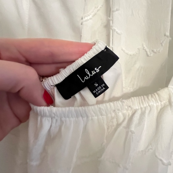 Lulu's White Tiered Floral Midi Dress Flutter Sleeves Tie Back Open Back Sz S - Picture 9 of 9